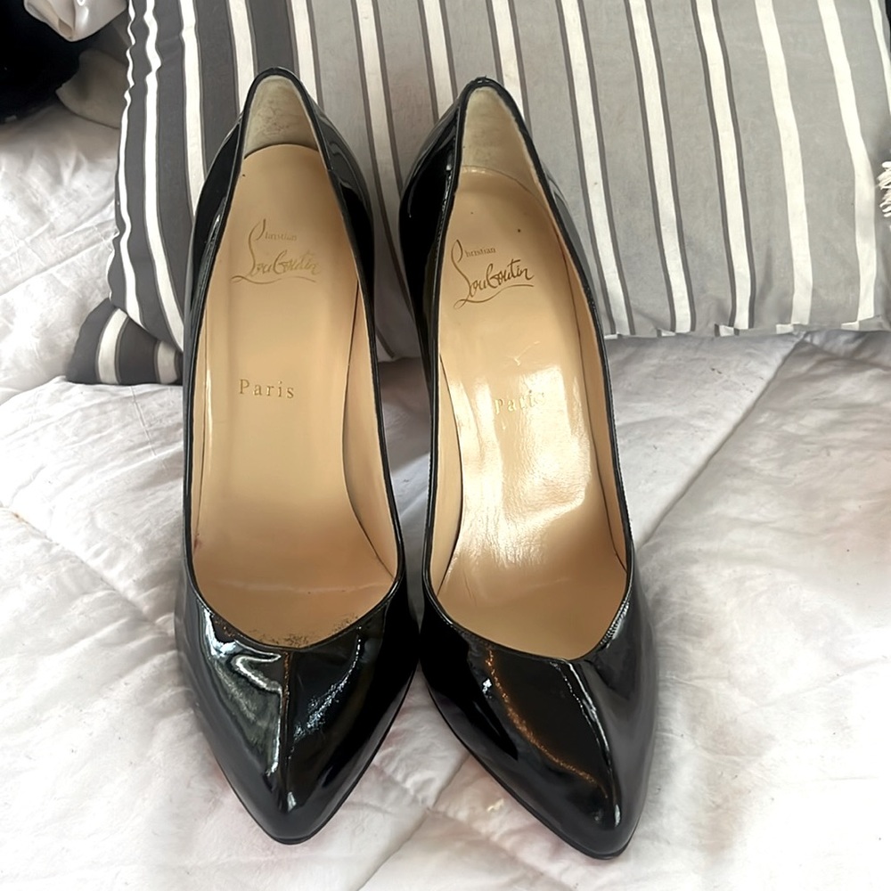Authentic Christian Louboutin heels patent leather size 40